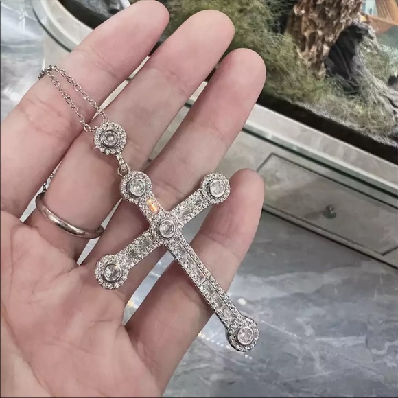 New Luxury 925 Silver Beautiful Cross For Men Women Diamond Necklace - Picture 7 of 15